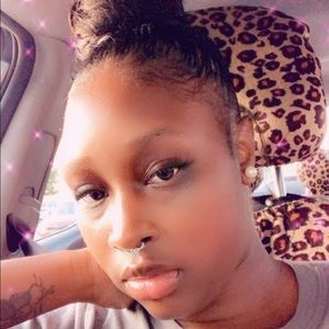 Meet your Posher, Tiasia